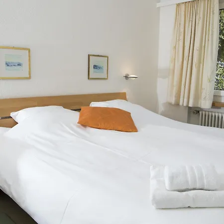 아파트 Mistaila Mit Garten Fuer 6 Personen Lenzerheide *