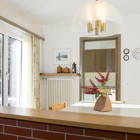 Mistaila Mit Garten Fuer 6 Personen Lenzerheide